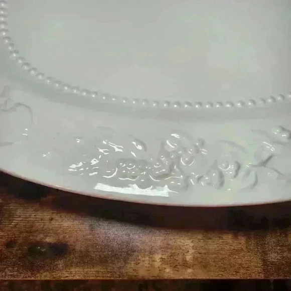 Better Homes & Gardens Heritage Collection Earthenware White Lg Serving Platter - Picture 2 of 8